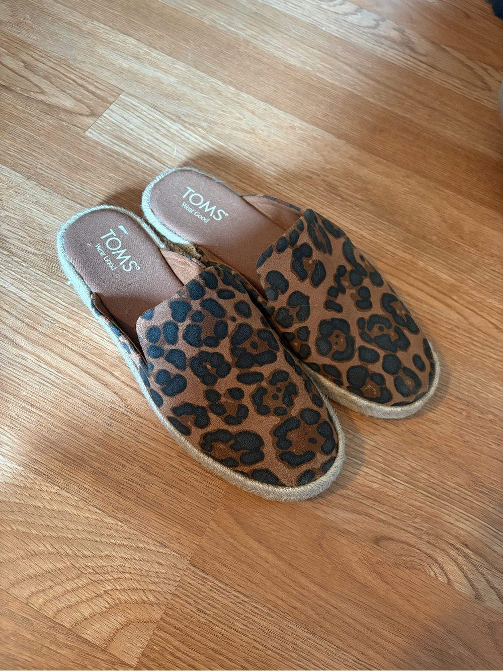 TOMS Leopard Print Espadrille Mule in Brown and Black